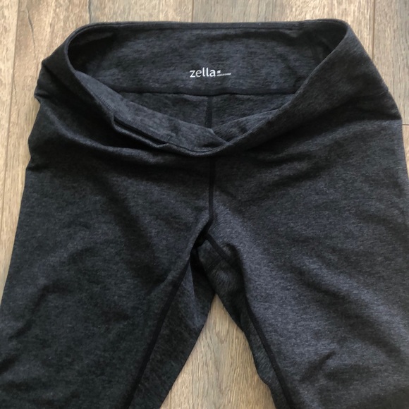 Workout capris - Picture 3 of 3